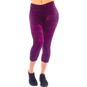 Old Navy Active Size XL Go Dry High-Rise Pink-Orange-Black Capri Leggings